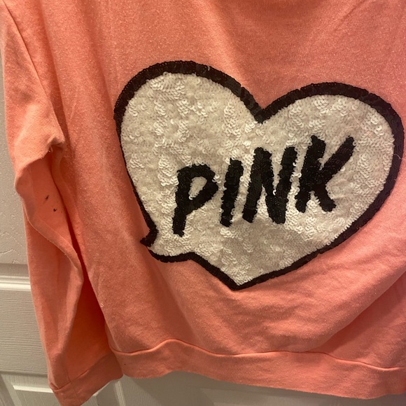 Pink heart sweater with logo - Picture 3 of 4